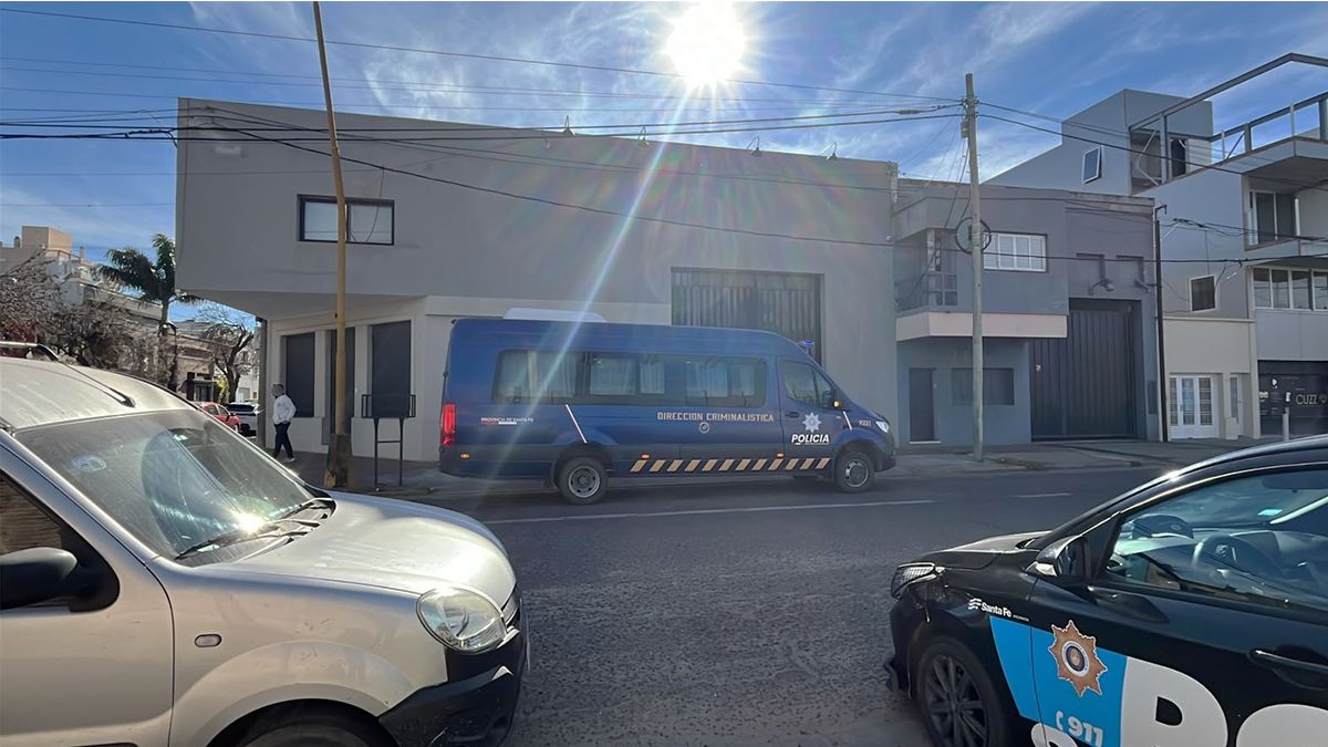 Tras el robo, peritos de la PDI realizaron las tareas de rigor en el lugar.&nbsp;