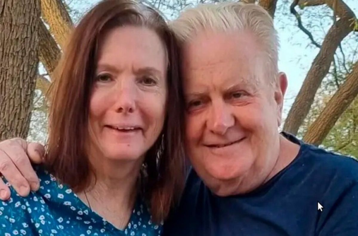 La cancillería de Perú confirmó el deceso del hombre de 67 años y su esposa luego de dos semanas.&nbsp;