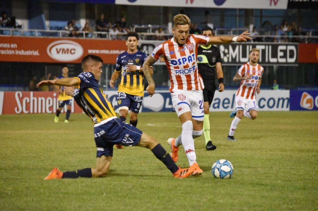 Unión perdió en los penales ante Dock Sud y quedó afuera de la Copa Argentina