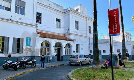 El hospital Roque Sáenz Peña solo queda un internado por intoxicación. El hospital Roque Sáenz Peña solo queda un internado por intoxicación.