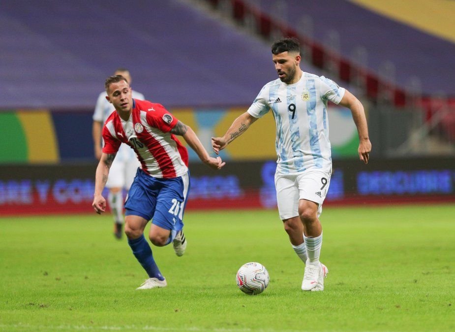 Sergio Kun Agüero se retiró como jugador profesional y dejó un legado imborrable por todos los clubes por los que pasó. En la Selección Argentina logró terminar como tercer máximo goleador histórico.