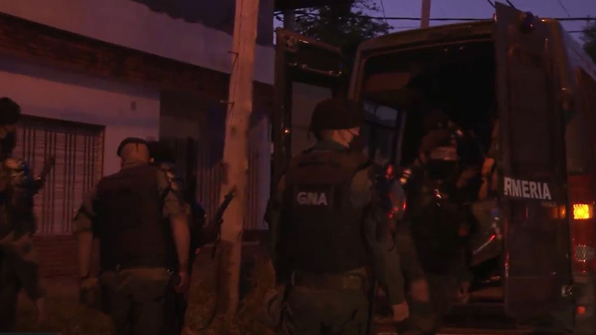 Hasta el momento, las 69 personas rescatadas están siendo entrevistadas y asistidas por el personal del Programa Nacional de Rescate y Acompañamiento, de modo de recabar más información, que será de vital importancia para el desarrollo de la causa judicial.