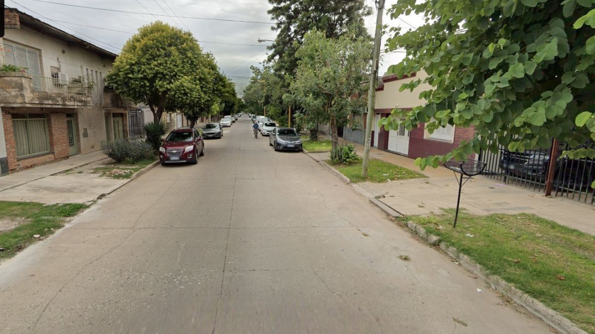 El violento episodio ocurrió el lunes por la noche en inmediaciones de La Paz al 4700 en barrio Barranquitas.