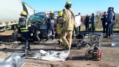 Tragedia en Entre Ríos: tres amigos iban en camioneta y murieron tras chocar frente a un tren de carga