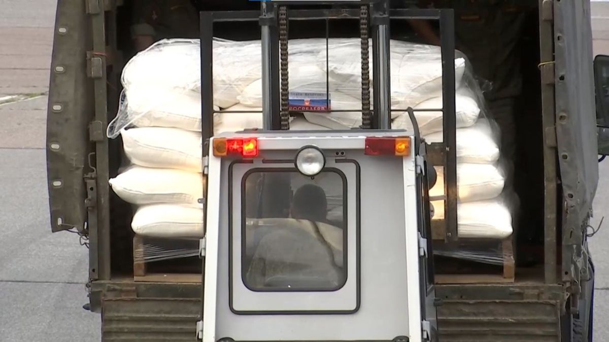 Las aeronaves transportan harina de trigo