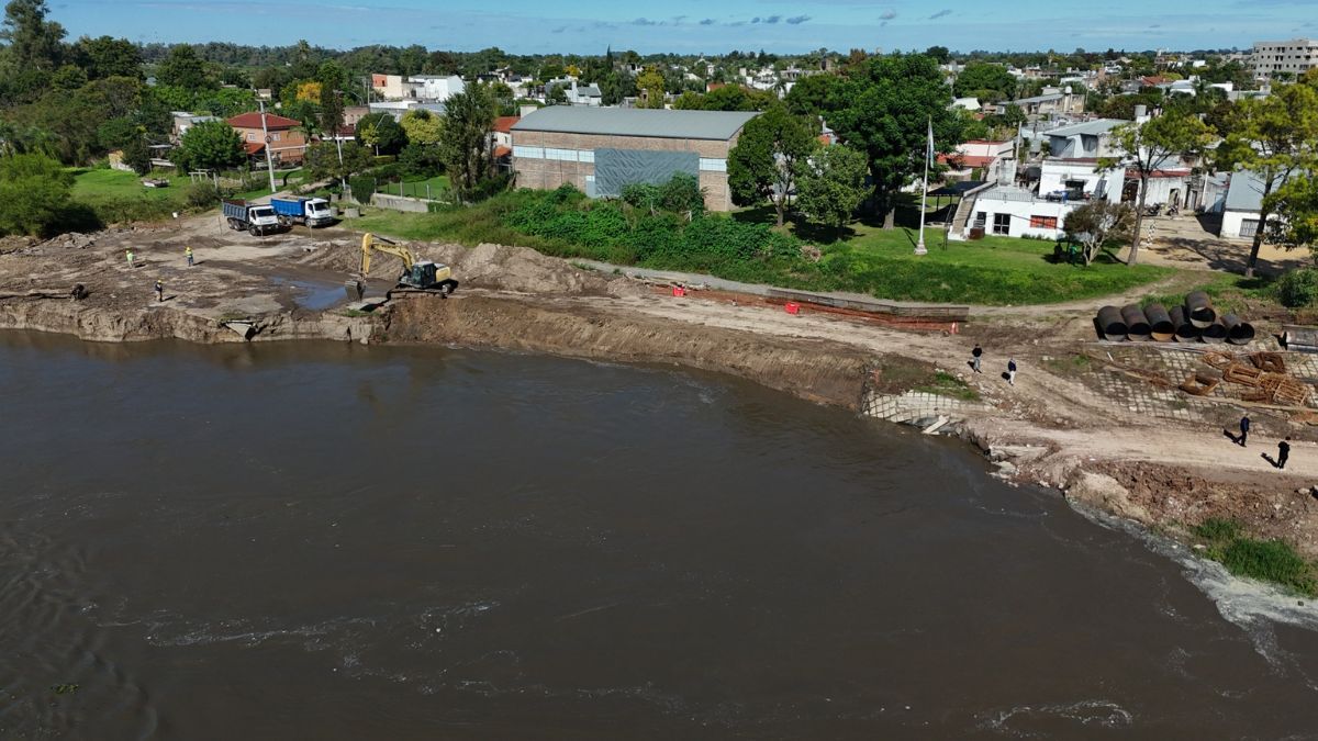 Confirman que el nuevo puente Santa Fe - Santo Tomé ya tiene un 40% de avance. Confirman que el nuevo puente Santa Fe - Santo Tomé ya tiene un 40% de avance.