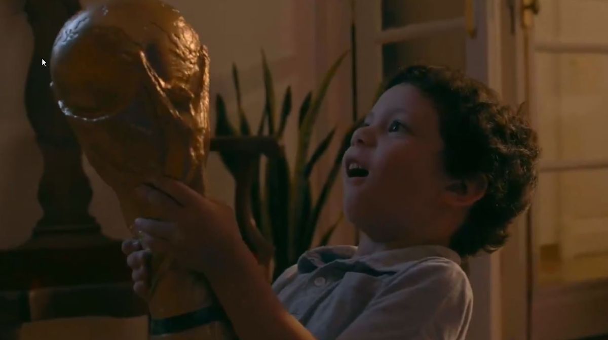 La Asociación del Fútbol Argentino publicó un original video para saludar al pueblo argentino en estas Fiestas.&nbsp;