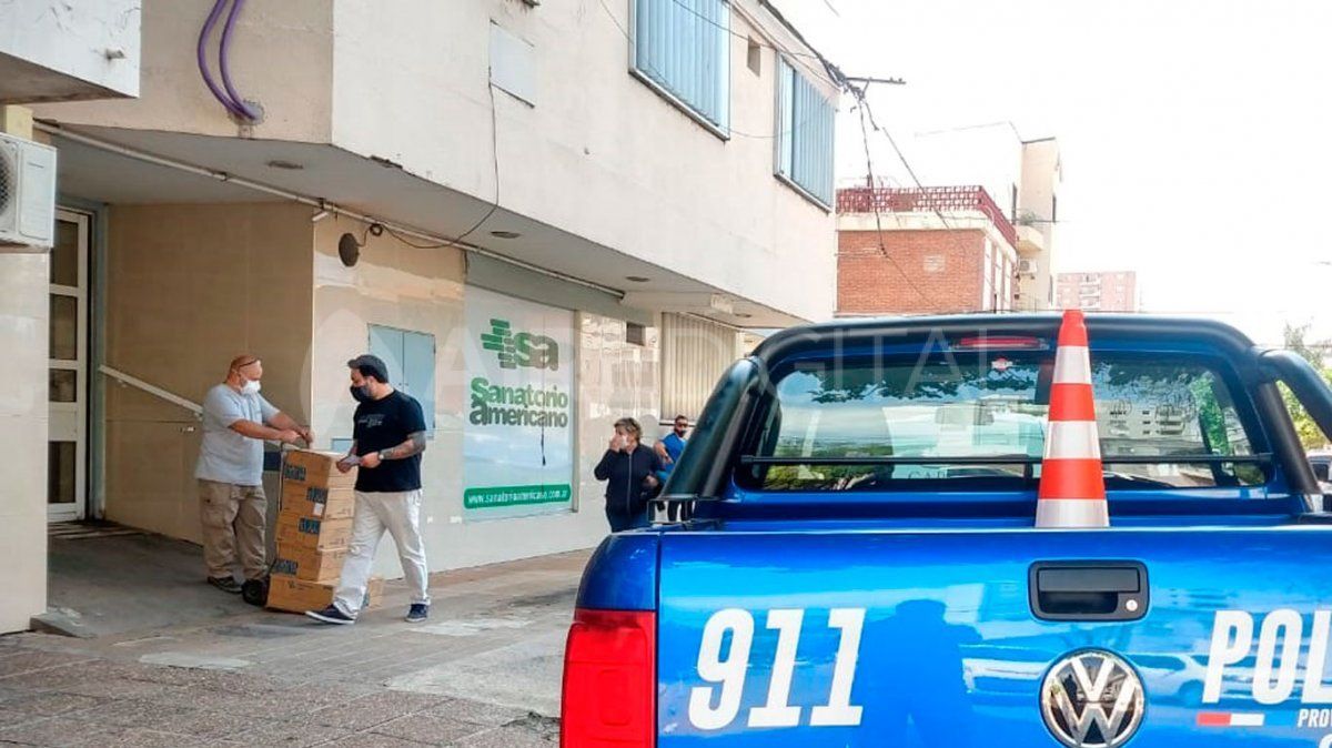 La mañana del sábado estuvo cargada de tensión en el sanatorio ubicado en Cándido Pujato al 3000 de la ciudad.&nbsp;