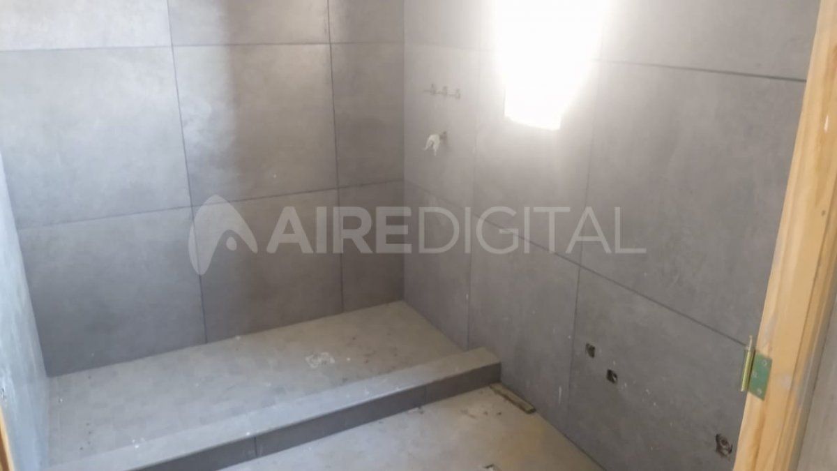 Además de robar, los ladrones causaron daños en diferentes sectores de la casa