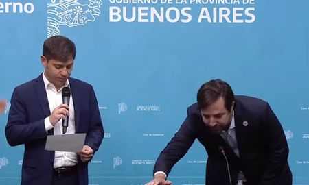 La asunción se dio en el marco de un acto en la casa de Gobierno bonaerense, encabezado por el gobernador Axel Kicillof, del que también participó la ministra de Salud de la Nación, Carla Vizzotti. La asunción se dio en el marco de un acto en la casa de Gobierno bonaerense, encabezado por el gobernador Axel Kicillof, del que también participó la ministra de Salud de la Nación, Carla Vizzotti.