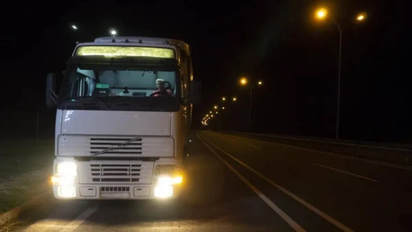 Video aterrador: camionero viajó con el fantasma de una mujer muerta como acompañante