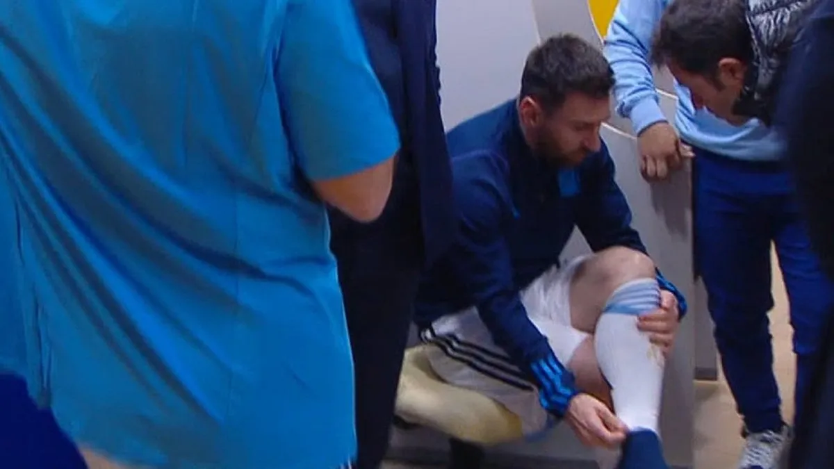 Lionel Messi en el vestuario del estadio de la bombonera.