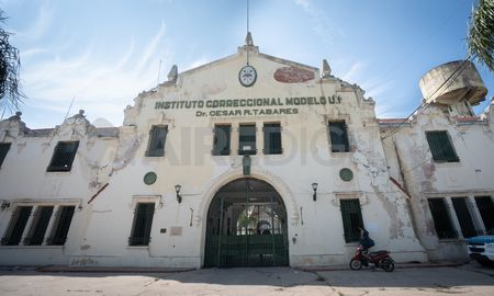 El fiscal federal Martín Suárez Faisal pidió la indagatoria de diez personas y de otras tantas ordenó su detención.