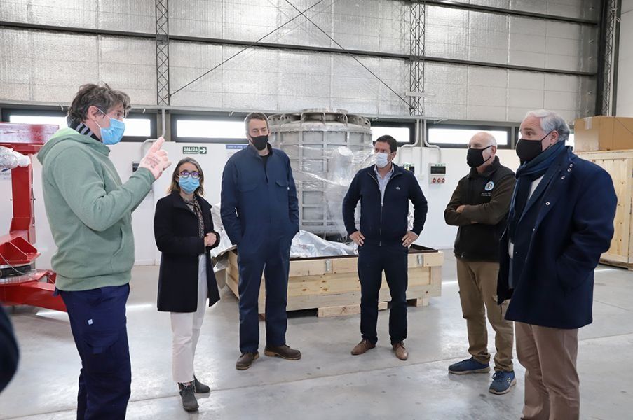 El titular de Educación, Cultura, Ciencia y Tecnología, Matías Cánepa, junto a otros funcionarios de la cartera, visitaron el predio de la sede regional Salta de la Comisión Nacional de Energía Atómica.