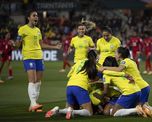 La verdeamarela, una de las candidatas a llegar lejos, derrotó 4-0 al débil Panamá en el inicio de la competencia. La verdeamarela, una de las candidatas a llegar lejos, derrotó 4-0 al débil Panamá en el inicio de la competencia.