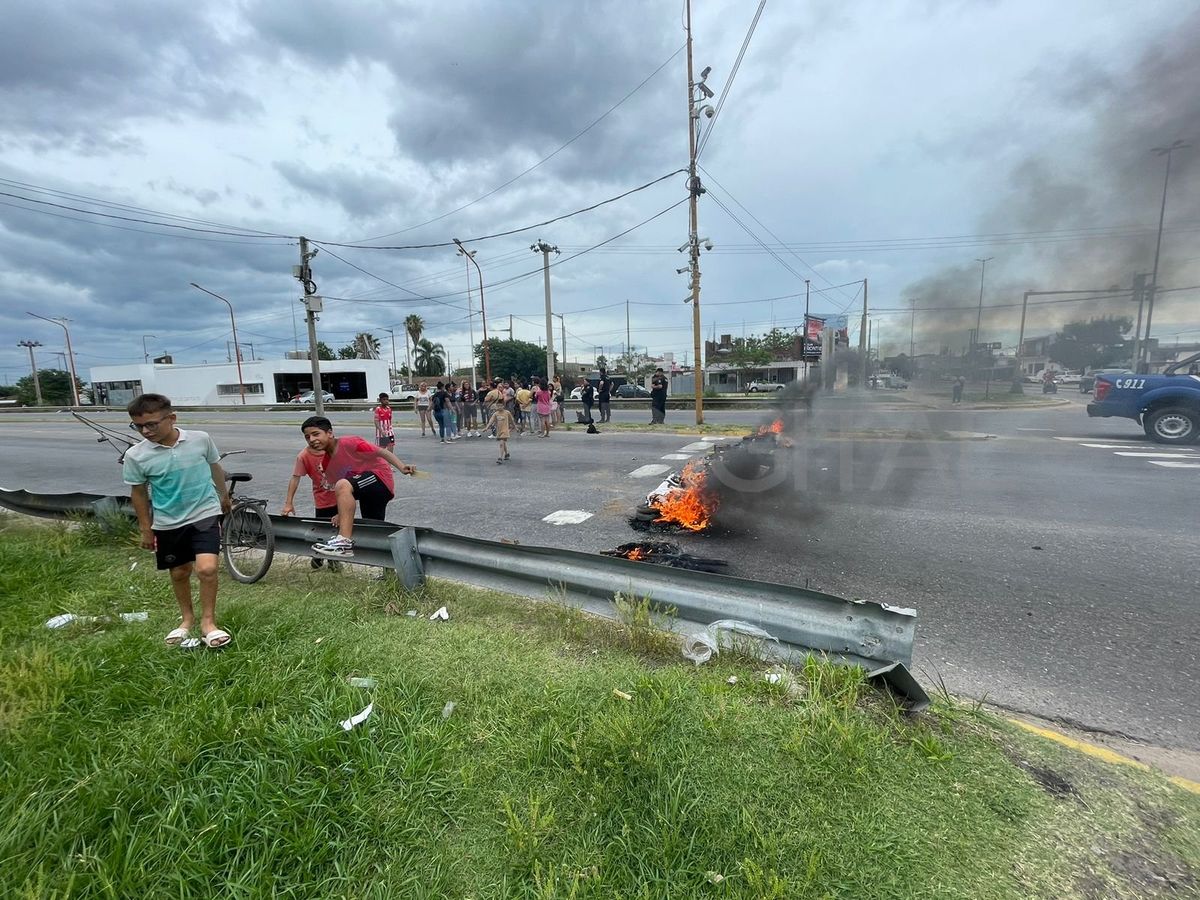 Corte en Presidente Perón e Iturraspe. Corte en Presidente Perón e Iturraspe.