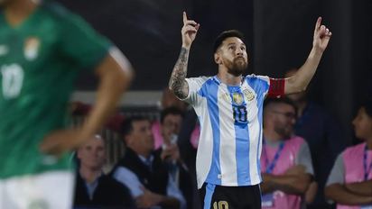 Se reveló quién se llevó la pelota del hat-trick de Lionel Messi contra Bolivia