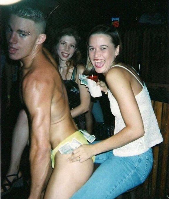 FOTOS DE SU ÉPOCA COMO STRIPPER.