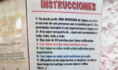 Bar se hizo viral por las raras instrucciones que deben seguir sus clientes. Bar se hizo viral por las raras instrucciones que deben seguir sus clientes.