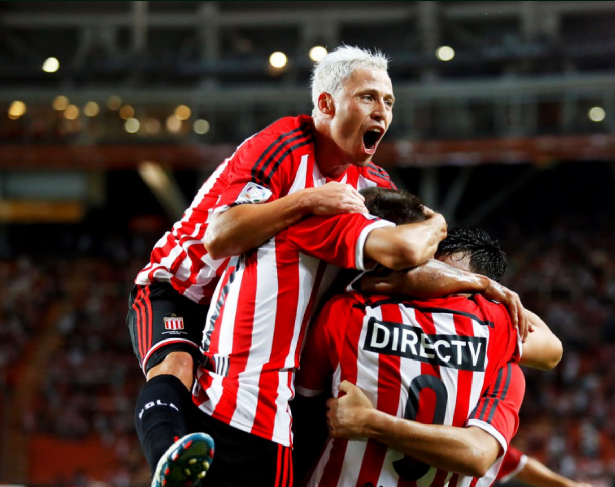 Damonte disputó un total de 126 partidos en Estudiantes, durante los 7 años que defendió los colores del Damonte disputó un total de 126 partidos en Estudiantes, durante los 7 años que defendió los colores del