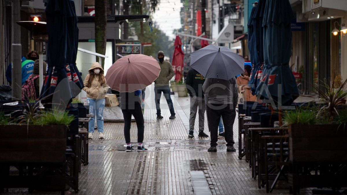 Este mi&eacute;rcoles, la provincia de Santa Fe sum&oacute; m&aacute;s de 2.000 nuevos casos de coronavirus, de los cuales 211 corresponden a la ciudad capital.&nbsp;