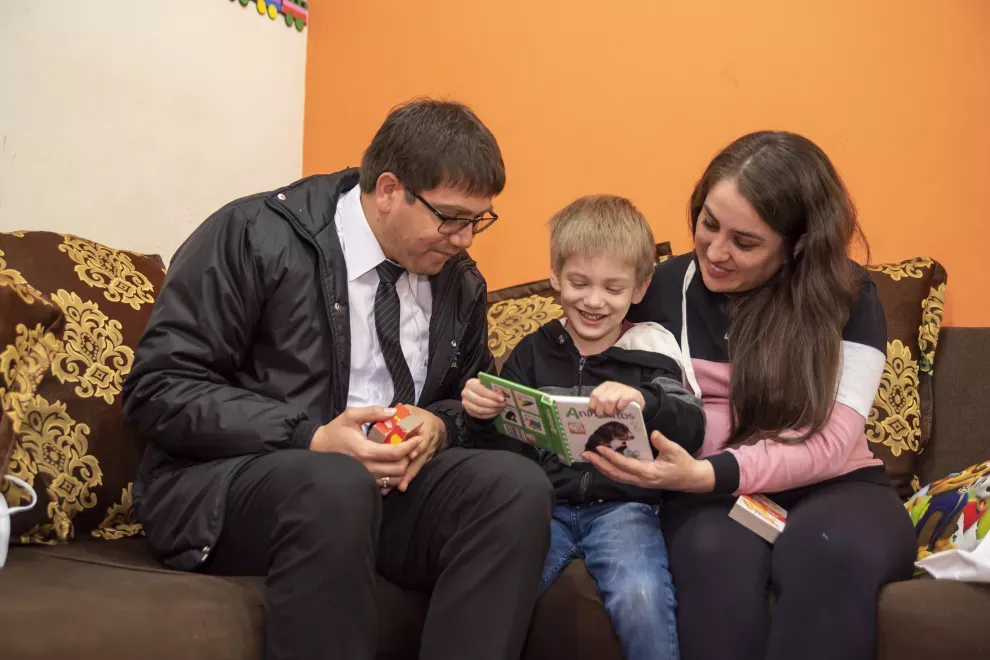 El Consejo Publicitario Argentino lanza la campaña “Leeles. Siempre hay algo para leer”, con el apoyo de Argentinos por la Educación.