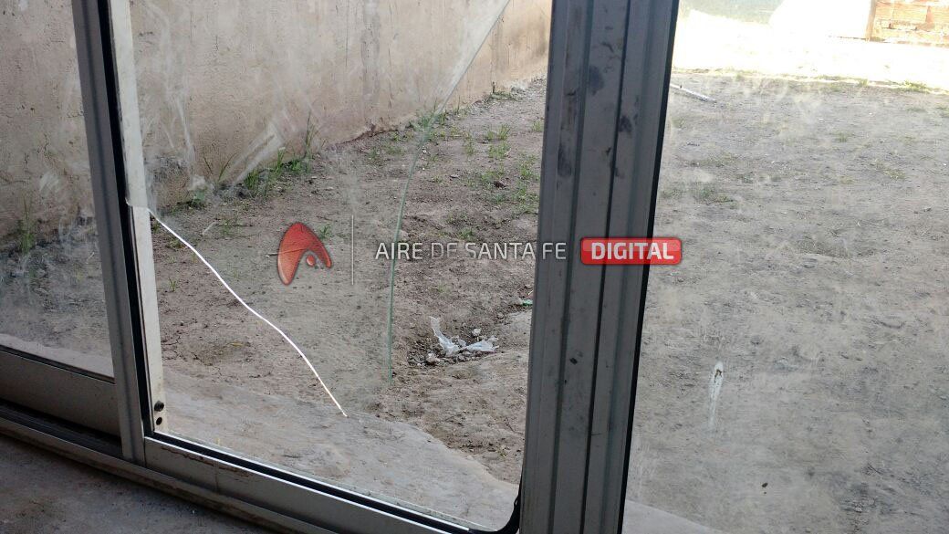 Bº Santa Rita: ladrones robaron un chaleco balístico en una casa