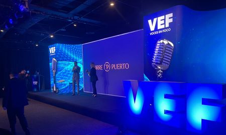 Se realizó Voces en Foco, una charla clave sobre el futuro de la economía y el impacto en las empresas. Se realizó Voces en Foco, una charla clave sobre el futuro de la economía y el impacto en las empresas.