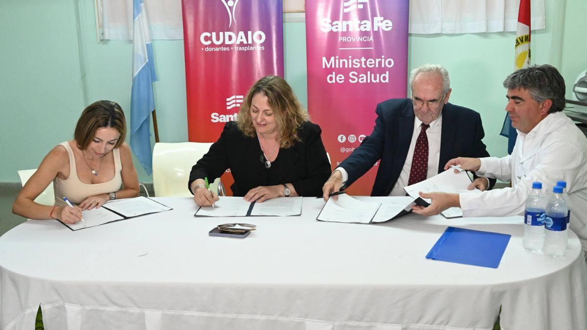 La directora del CUDAIO, Cecilia Andrada, la ministra de Salud, Silvia Ciancio, el presidente del Incucai, Carlos Soratti y el director del Hospital, Bruno Moroni. &nbsp;