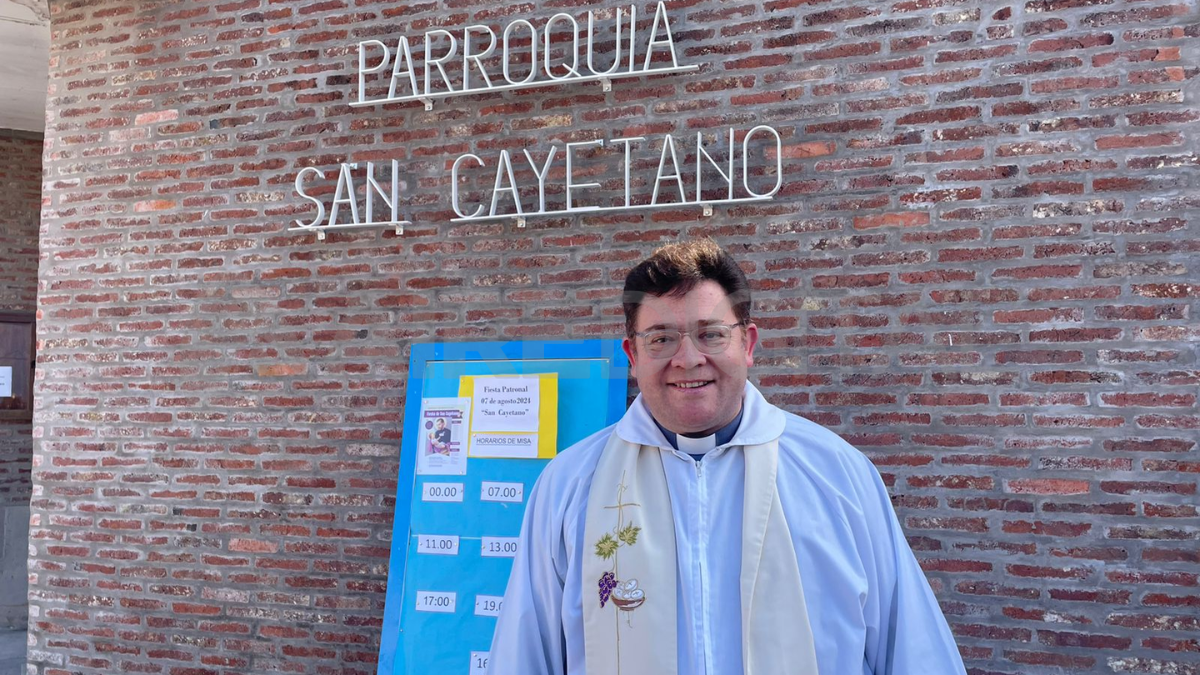 El párroco de San Cayetano, el padre Diego Sosa. El párroco de San Cayetano, el padre Diego Sosa.