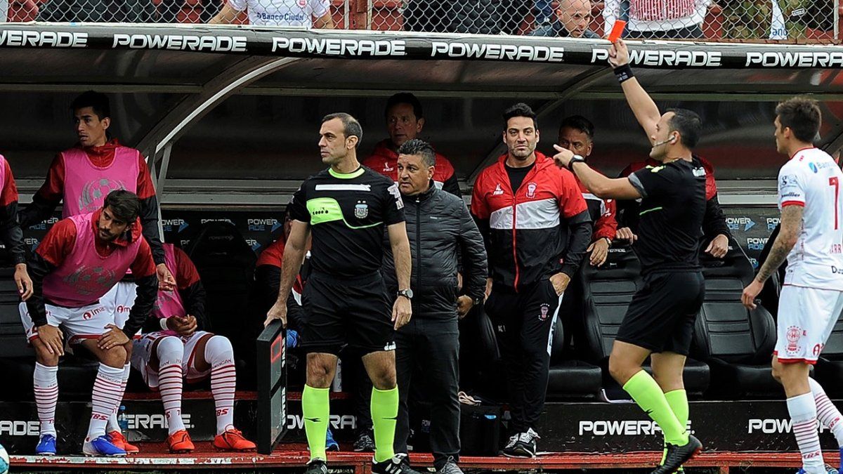 Espinoza dirigirá por 11° vez a Colón.