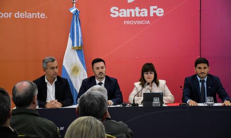 Funcionarios nacionales, provinciales y locales compartieron anuncios durante una conferencia de prensa realizada en Rosario. Funcionarios nacionales, provinciales y locales compartieron anuncios durante una conferencia de prensa realizada en Rosario.