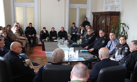 Se realizó en la capital provincial un nuevo encuentro de la mesa de Comando Conjunto. Se realizó en la capital provincial un nuevo encuentro de la mesa de Comando Conjunto.