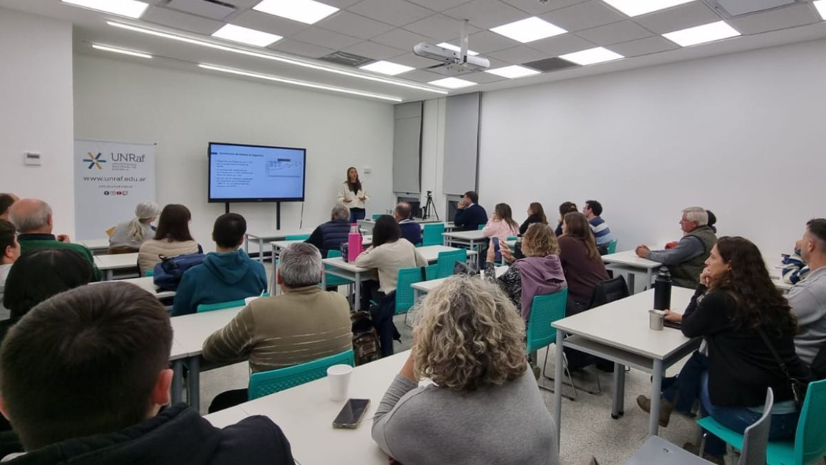 “Incorporar algo de tecnología tiene su costo, pero a lo mejor no tan alto, porque ayuda a que los jóvenes se empiecen a meter en la empresa