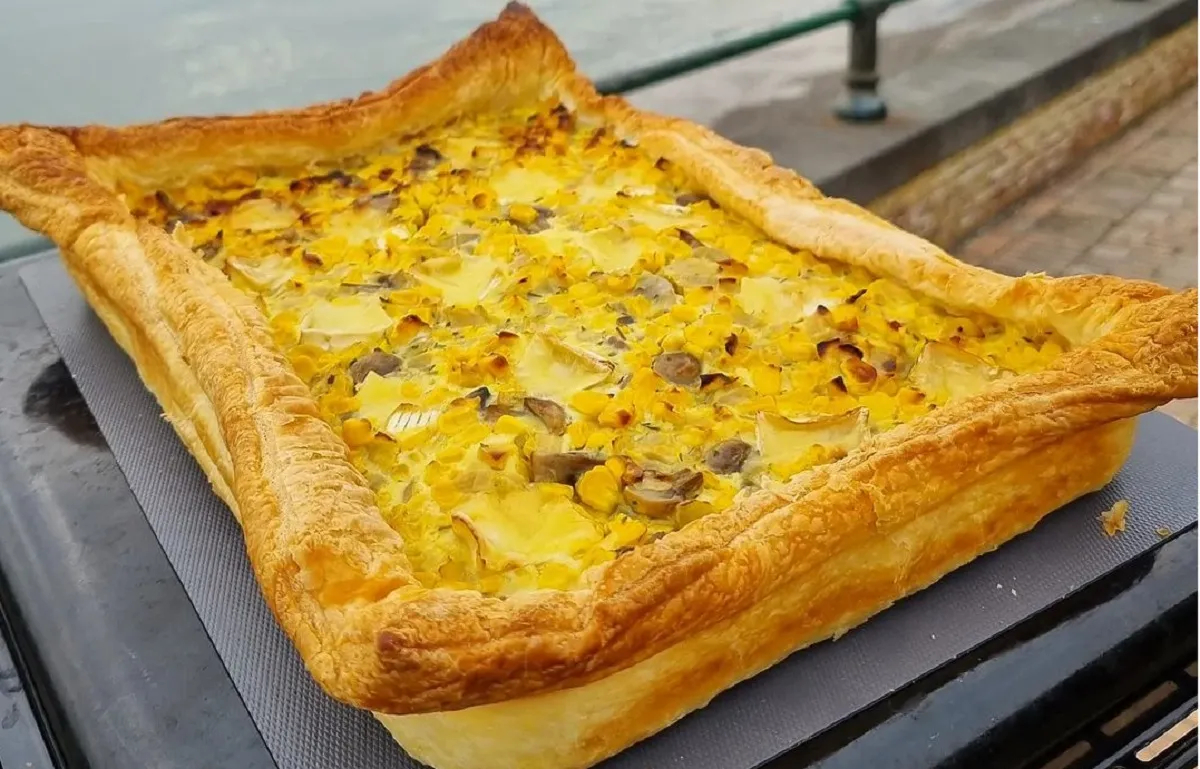 La tarta de choclo y atún es una opción deliciosa y nutritiva. La tarta de choclo y atún es una opción deliciosa y nutritiva.