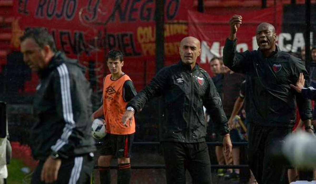 Richard "Chengue" Morales junto a Paolo Montero en Colón. Richard "Chengue" Morales junto a Paolo Montero en Colón.