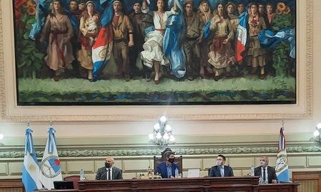 En el transcurso de los últimos días, a través de distintas presentaciones dirigidas a la Comisión de Acuerdos, se dieron a conocer algunas denuncias contra el vocal del organismo del control. En el transcurso de los últimos días, a través de distintas presentaciones dirigidas a la Comisión de Acuerdos, se dieron a conocer algunas denuncias contra el vocal del organismo del control.