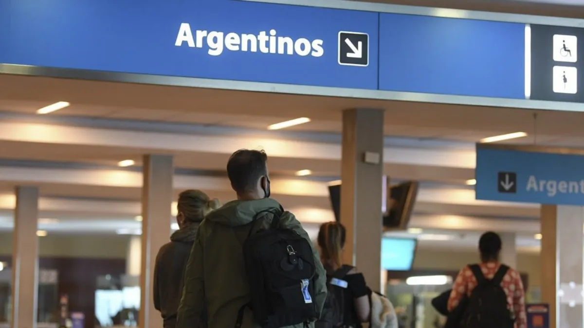 España flexibiliza requisitos para los inmigrantes sin papeles: ¿cómo beneficia a los argentinos?
