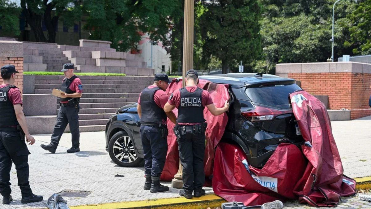 El accidente fatal fue durante la mañana de este primer día del año. El accidente fatal fue durante la mañana de este primer día del año.