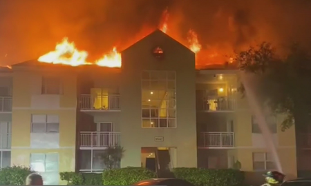 Un incendio masivo devoró un edificio donde se encontró un hombre baleado Un incendio masivo devoró un edificio donde se encontró un hombre baleado