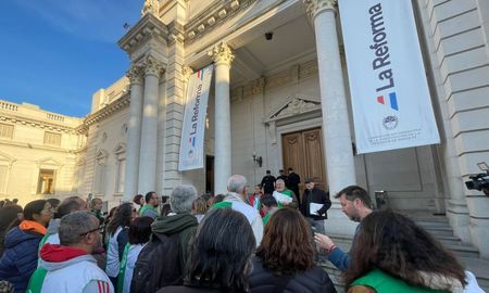 El gremio de los trabadores estatales presentó su proyecto en la Legislatura Provincial este jueves por la tarde. El gremio de los trabadores estatales presentó su proyecto en la Legislatura Provincial este jueves por la tarde.