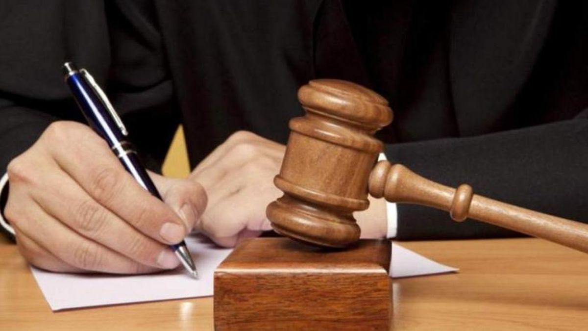 En una fallo de primera instancia