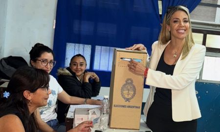 Virginia Gallardo celebra su ingreso al Congreso tras las elecciones 2025. Virginia Gallardo celebra su ingreso al Congreso tras las elecciones 2025.