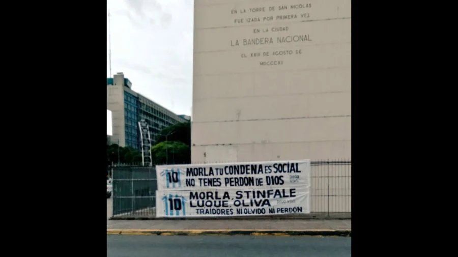 REPUDIO A MORLA EN EL OBELISCO