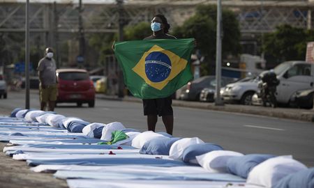 El acumulado de fallecidos a causa de la pandemia en Brasil llegó a 618.534, y 22.246.276 los contagios. El acumulado de fallecidos a causa de la pandemia en Brasil llegó a 618.534, y 22.246.276 los contagios.