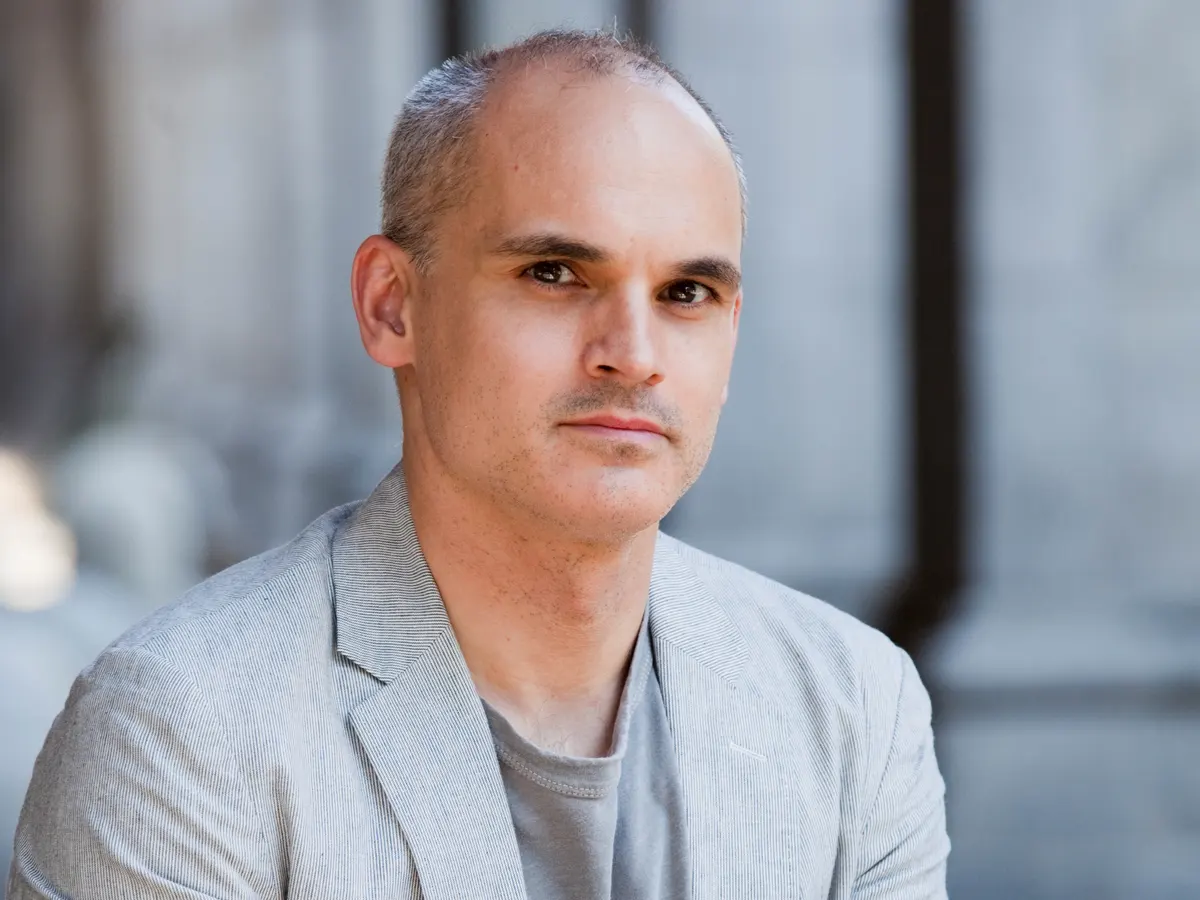 Uno de los libros de Hernán Díaz, “Fortuna”, fue reconocido por The New York Times. Uno de los libros de Hernán Díaz, “Fortuna”, fue reconocido por The New York Times.
