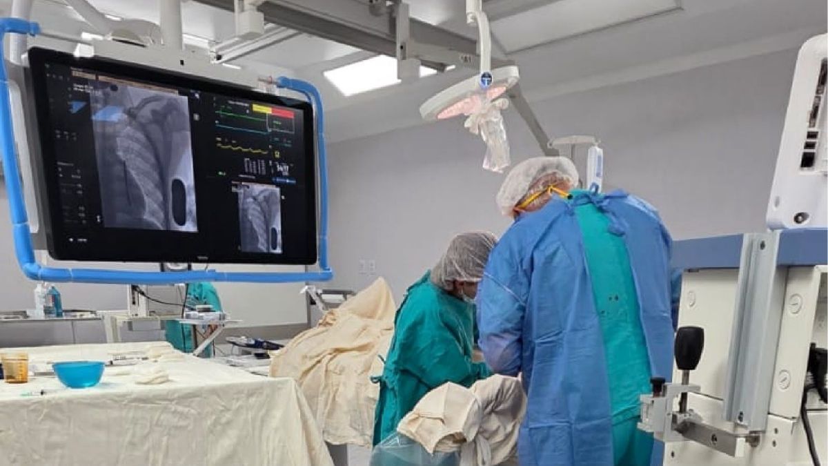 El procedimiento permitió revertir una arritmia grave mediante un cardiodesfibrilador subcutáneo de alta tecnología.