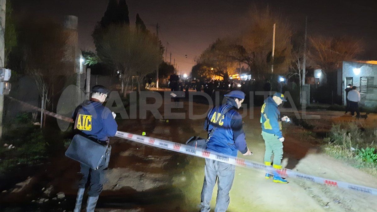 Peritos del área de Criminalística levantaron varias vainas servidas.&nbsp;