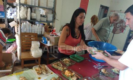 Actualmente, son 26 los voluntarios que colaboran con 184 santafesinos.