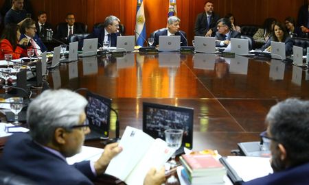 El Plenario del Consejo de la Magistratura aprobó este martes 13 ternas y avanzó contra varios jueces investigados. El Plenario del Consejo de la Magistratura aprobó este martes 13 ternas y avanzó contra varios jueces investigados.